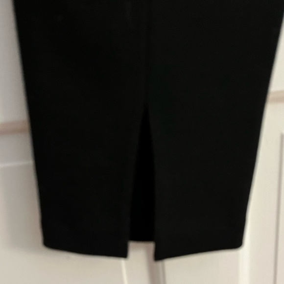 St. John Caviar Black Cigarette Ankle Pants Size 12 Side Zip Closure Wool Blend - Picture 6 of 13